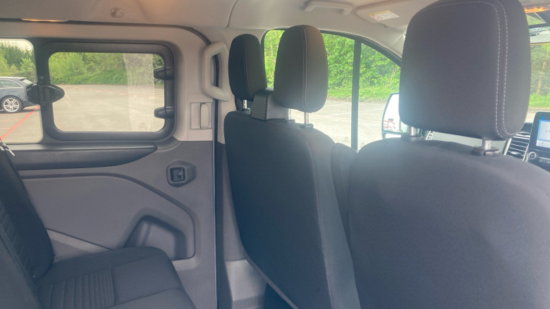 Ford Transit Custom 300 L1 Diesel Fwd 2.0 EcoBlue Hybrid 130ps L/Rf D/Cab Limited Van